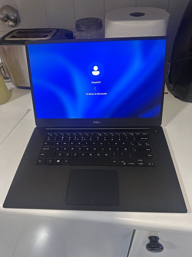 Dell precision 5540 8-16/256-512 /i7 9850/nvidia4g