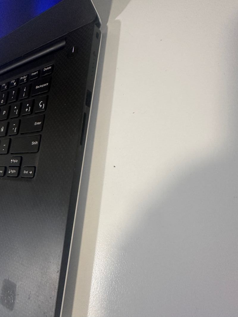 Dell precision 5540 8-16/256-512 /i7 9850/nvidia4g afbeelding 3