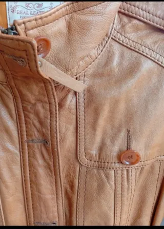 Cazadora cuero Stradivarius Talla S