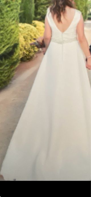 Traje de Novia Blanco con Pedrería