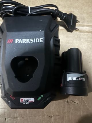 PARKSIDE 12V 2.5Ah Batería + Cargador 6A