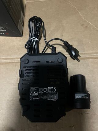 PARKSIDE 12V 2.5Ah Batería + Cargador 6A