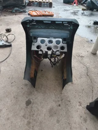 Consola Central Audi A4 B4 con climatizador