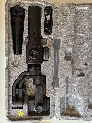 Zhiyun Smooth 4 Gimbal Stabilizzatore per Smartphone