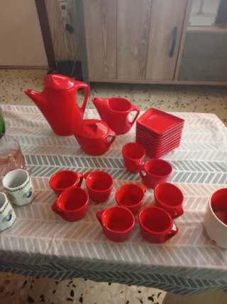 Juego de café rojo ocho servicio