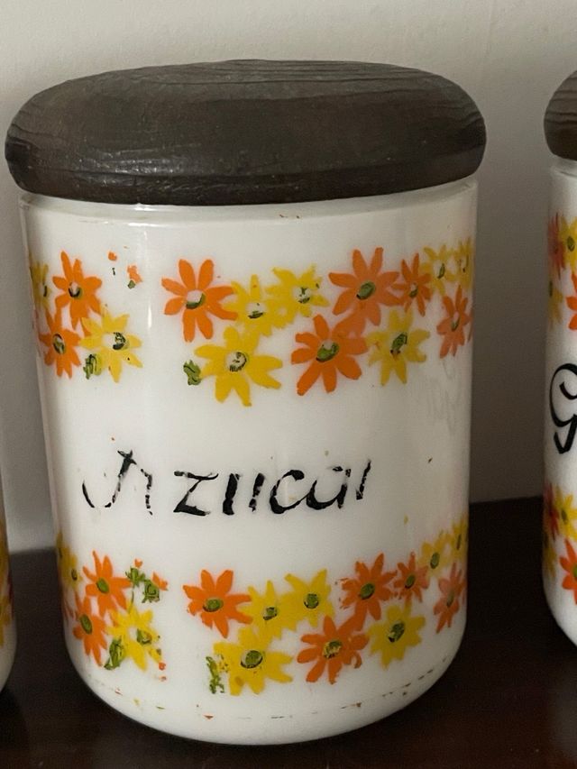 Tarros de cocina vintage florales marca Ta Tay