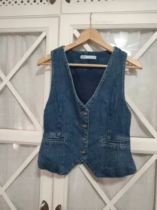 Chaleco vaquero Zara