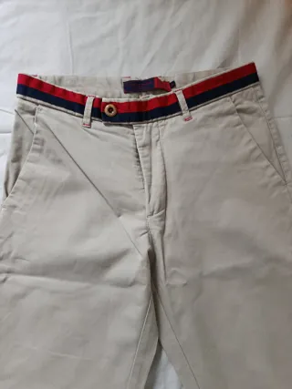 Pantalón chino beige hombre