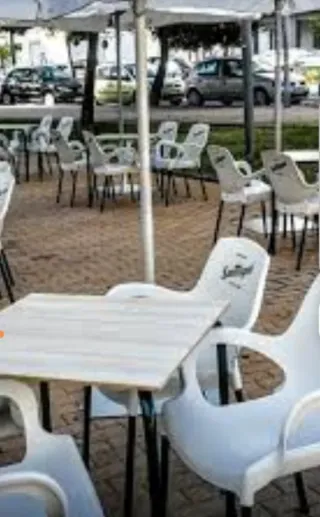 Recojo Sillas de bar y mesas