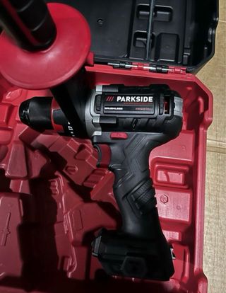 Taladro Percutor Parkside 20V performance  .