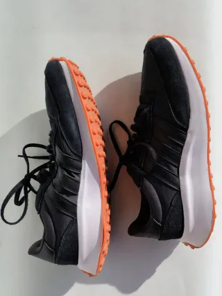 Zapatillas Adidas Run 70s T42