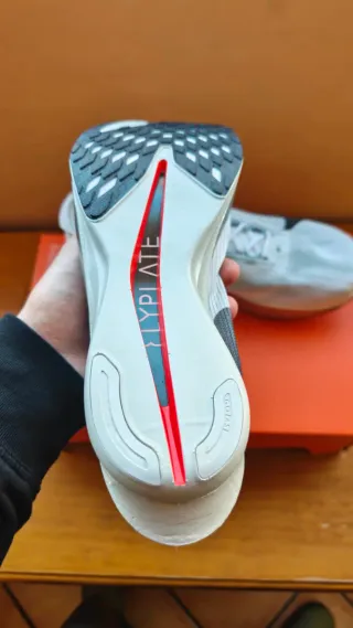 Nike ZoomX Streakfly 2 - Sin usar - Talla 42,5