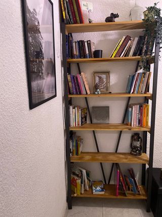 Estantería Industrial Madera y Metal urge vender