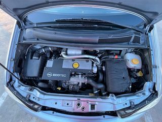 Opel Zafira 2004