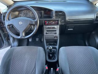 Opel Zafira 2004