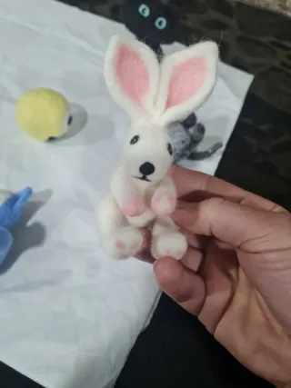 Llaveros de lana artesanales