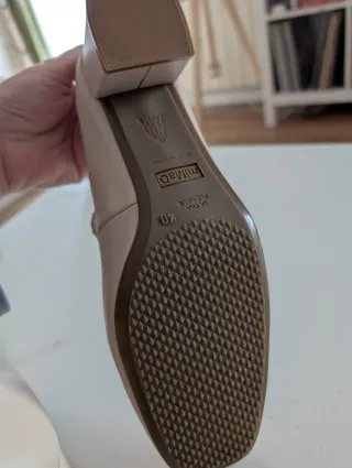 Zapato Mimao Merceditas Talla 40 color Nude