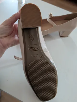 Zapato Mimao Merceditas Talla 40 color Nude