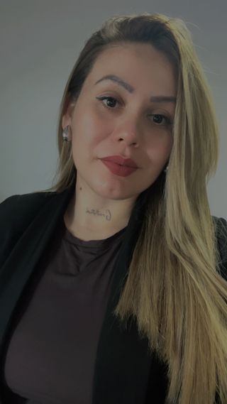 Busco empleo como dependiente/a.