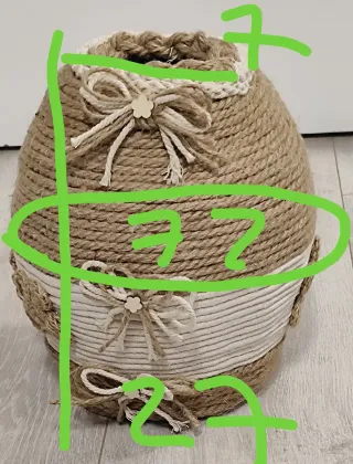 Jarrón artesanal de yute y tela de saco