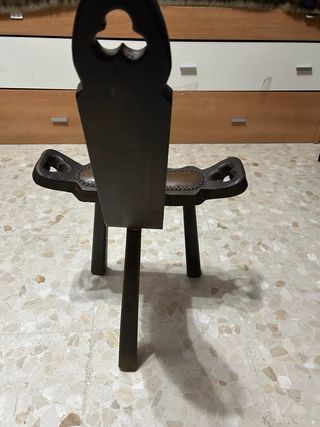 Silla paridera antigua de madera