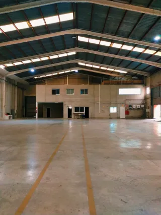 Se alquila nave industrial 691.387.760