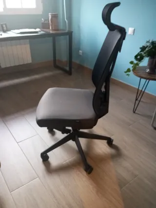 Silla de oficina INTEY ergonómica