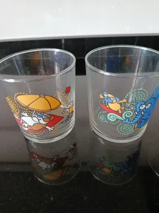 Vasos de colección con dibujos