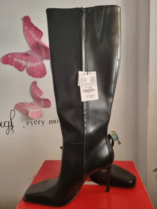 Botas de piel tacón alto Ludovic x Zara