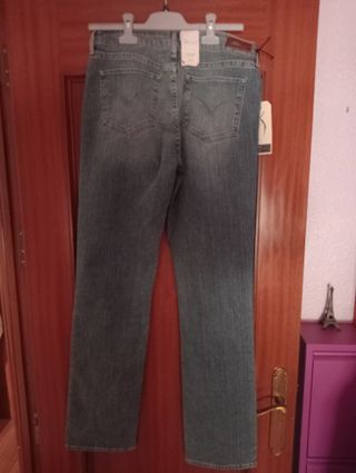 Pantalón Levi's Mujer