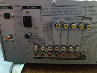 Amplificador/Receptor AV Sony STR-DE495 con mando