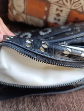 Bolso bandolera Desigual negro y blanco