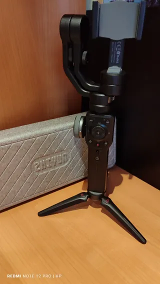 Estabilizador Zhiyun Crane 4