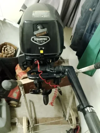 Motor fueraborda Tohatsu 9.8