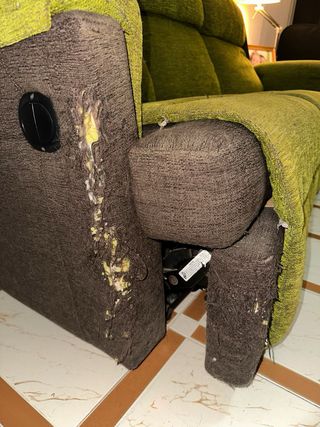 REGALO SOFA RECLINABLE.