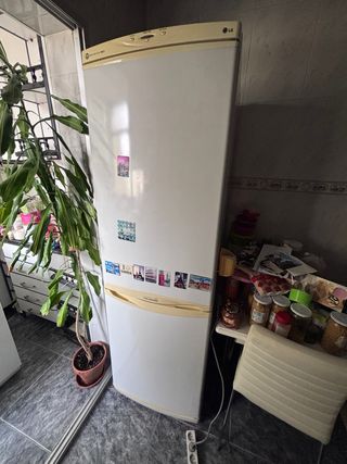 Nevera LG blanca