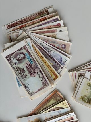 158 Cromos Billetes del Mundo DIDEC