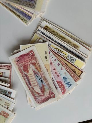 158 Cromos Billetes del Mundo DIDEC