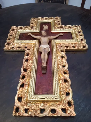 Antigüedades Cruz de madera con pan de oro