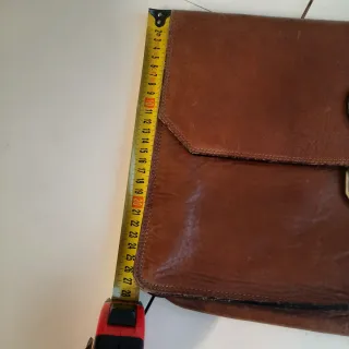 Portadocumentos de piel marrón