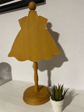 Espositore per collane in legno