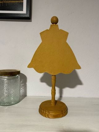 Espositore per collane in legno