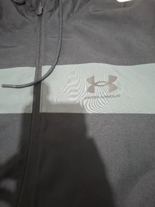 Chaqueta Under Armour Talla L Negra Gris