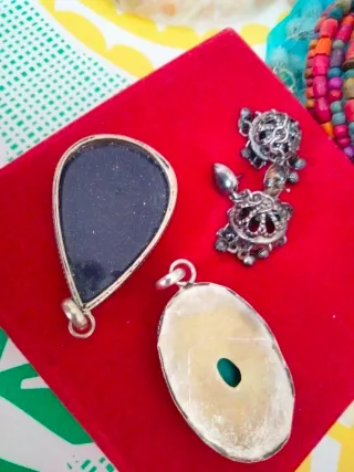 Pendientes juveniles