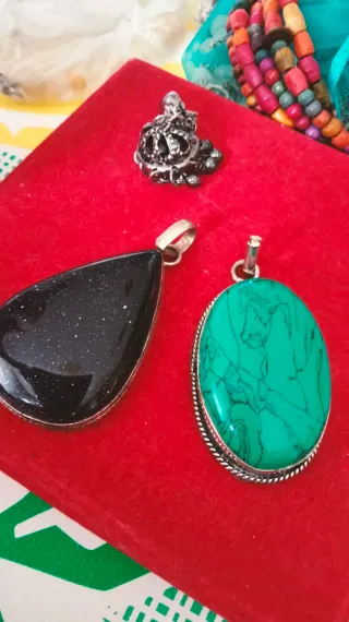Pendientes juveniles