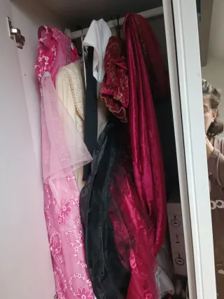 Armario Ikea blanco 3 puertas con espejo