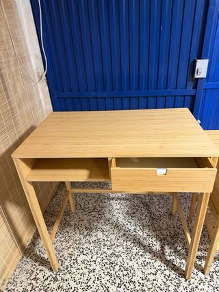 Escritorio/tocador y mesita