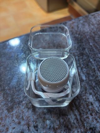 Altavoz Mini Portátil Blanco usado una vez