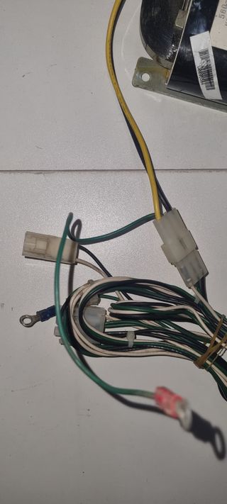 Amplificador Sega con transformador y cables