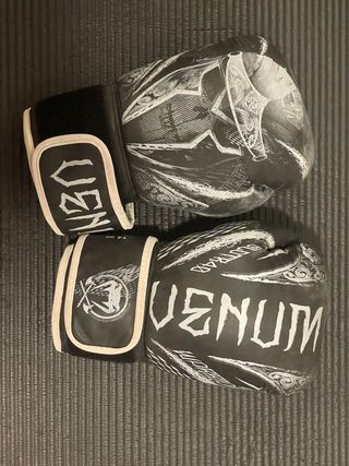Guantes Venum Gladiator 14 oz